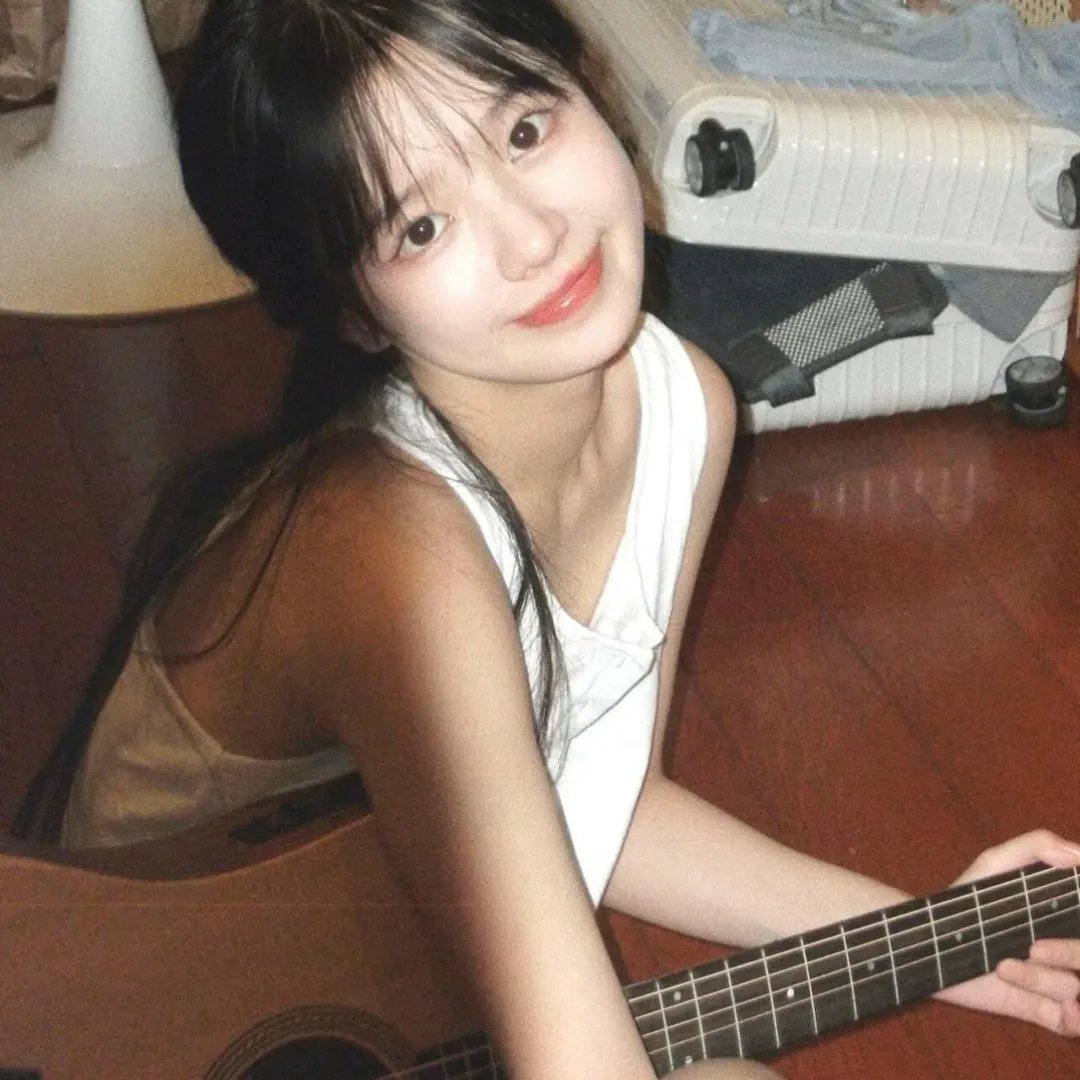蕾哈娜内衣秀4